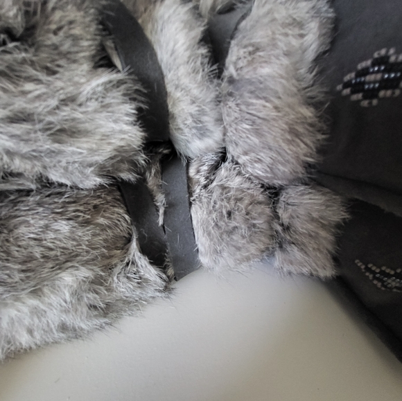 Tall Wrap Manitoba Mukluks - Picture 9 of 10